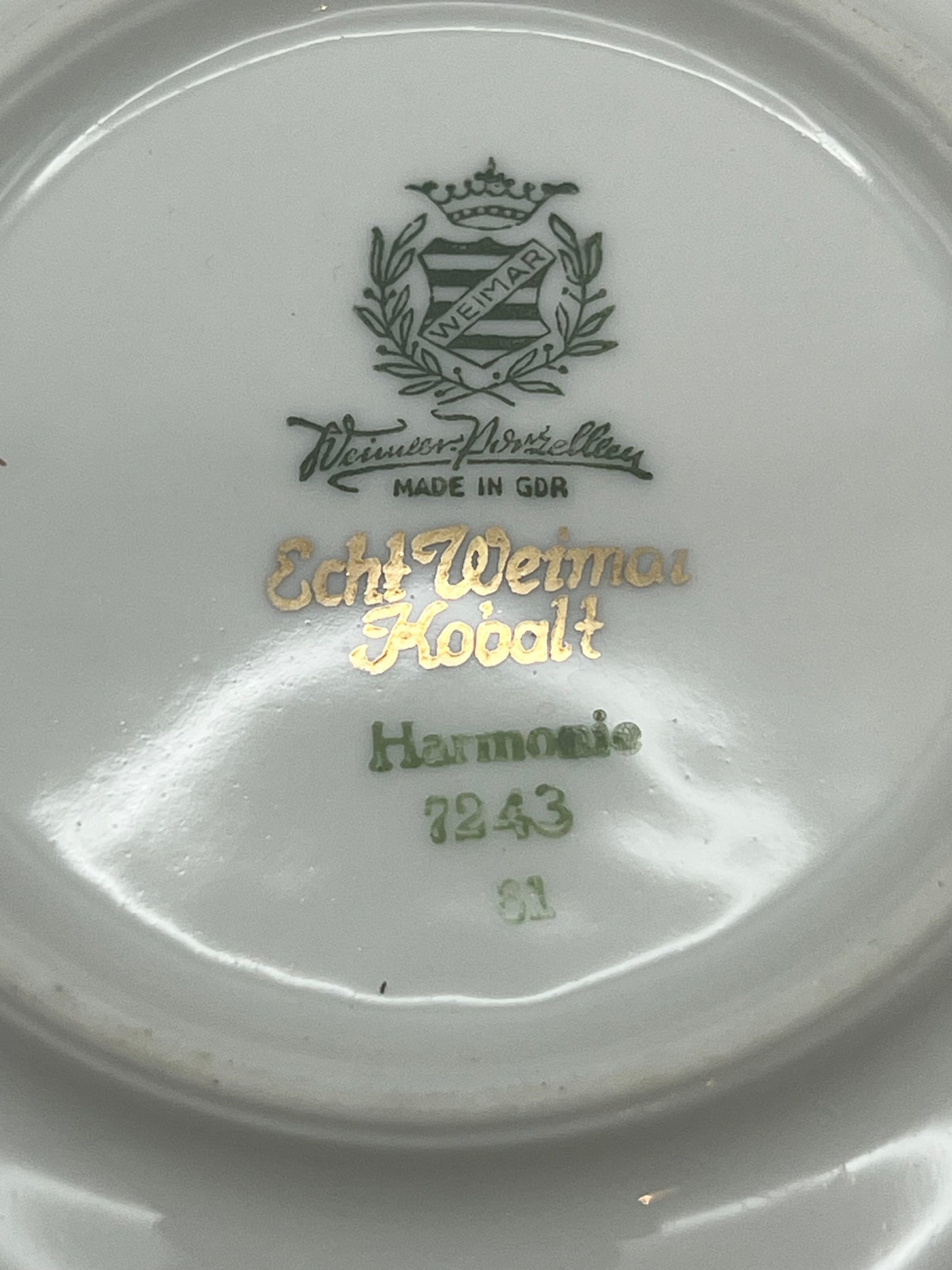 Set of Five Weimar Porcelain Kobalt Tea Cups & Saucers