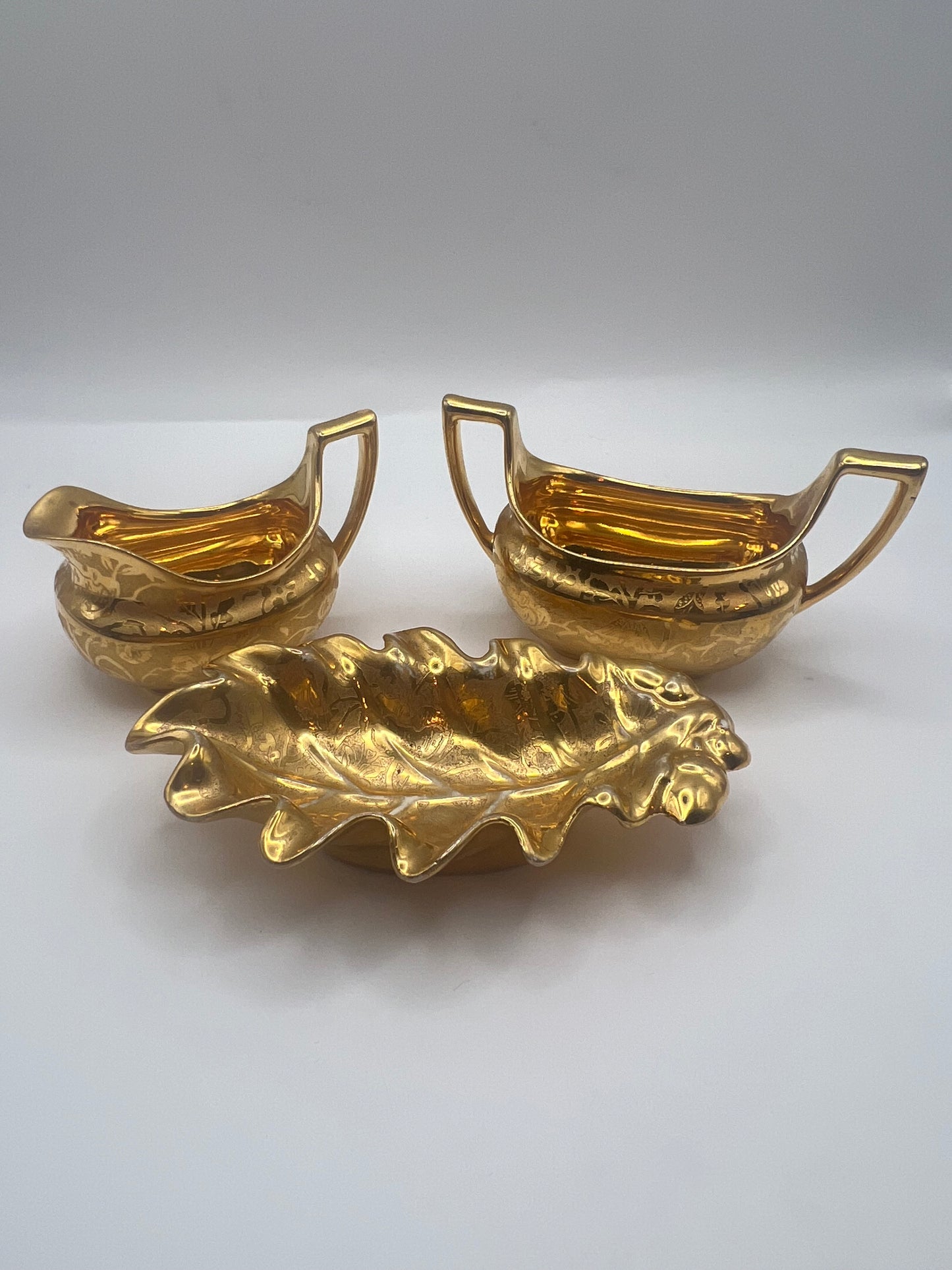 Stouffer Fine China Gold-Leaf Set