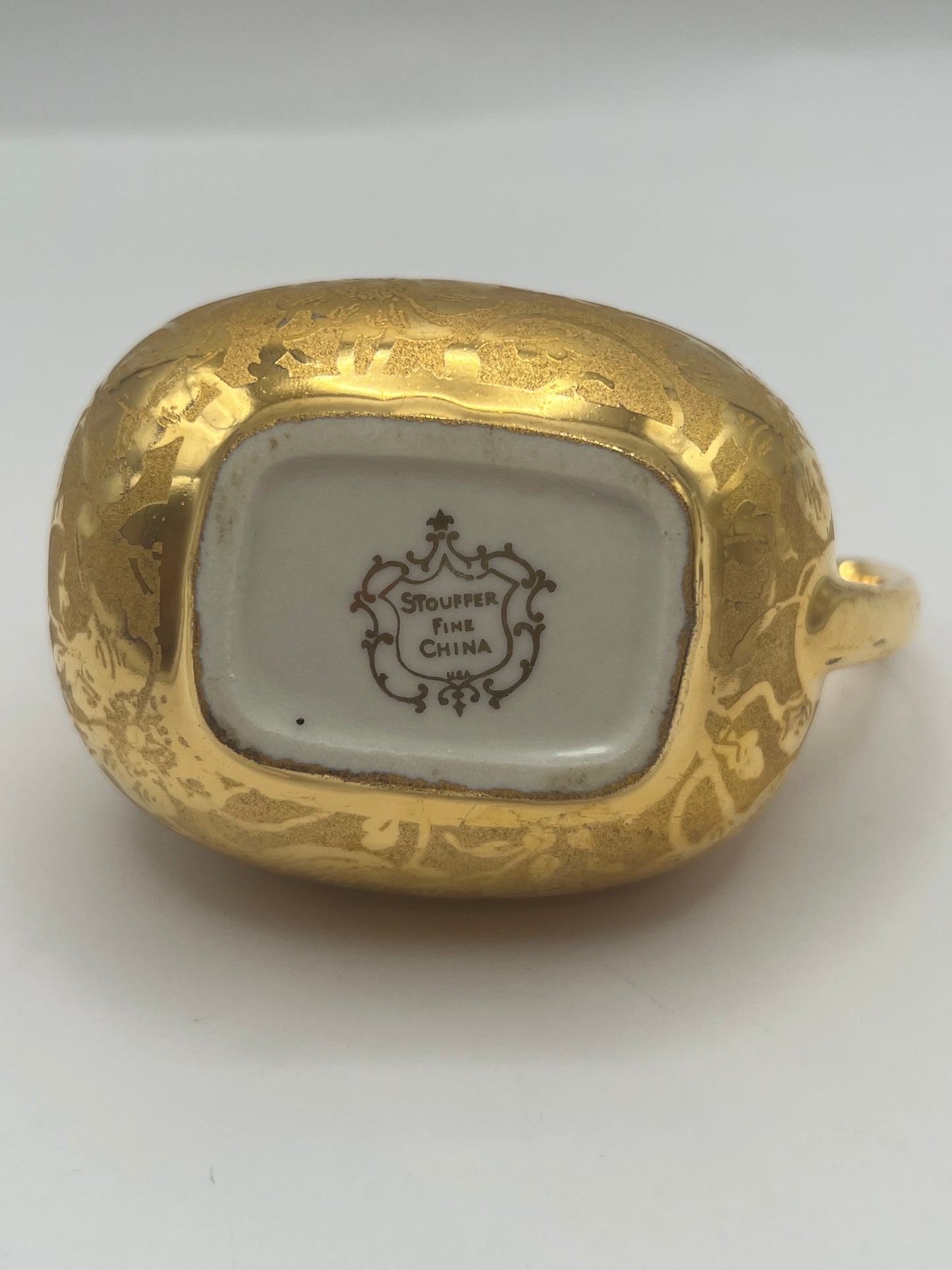 Stouffer Fine China Gold-Leaf Set