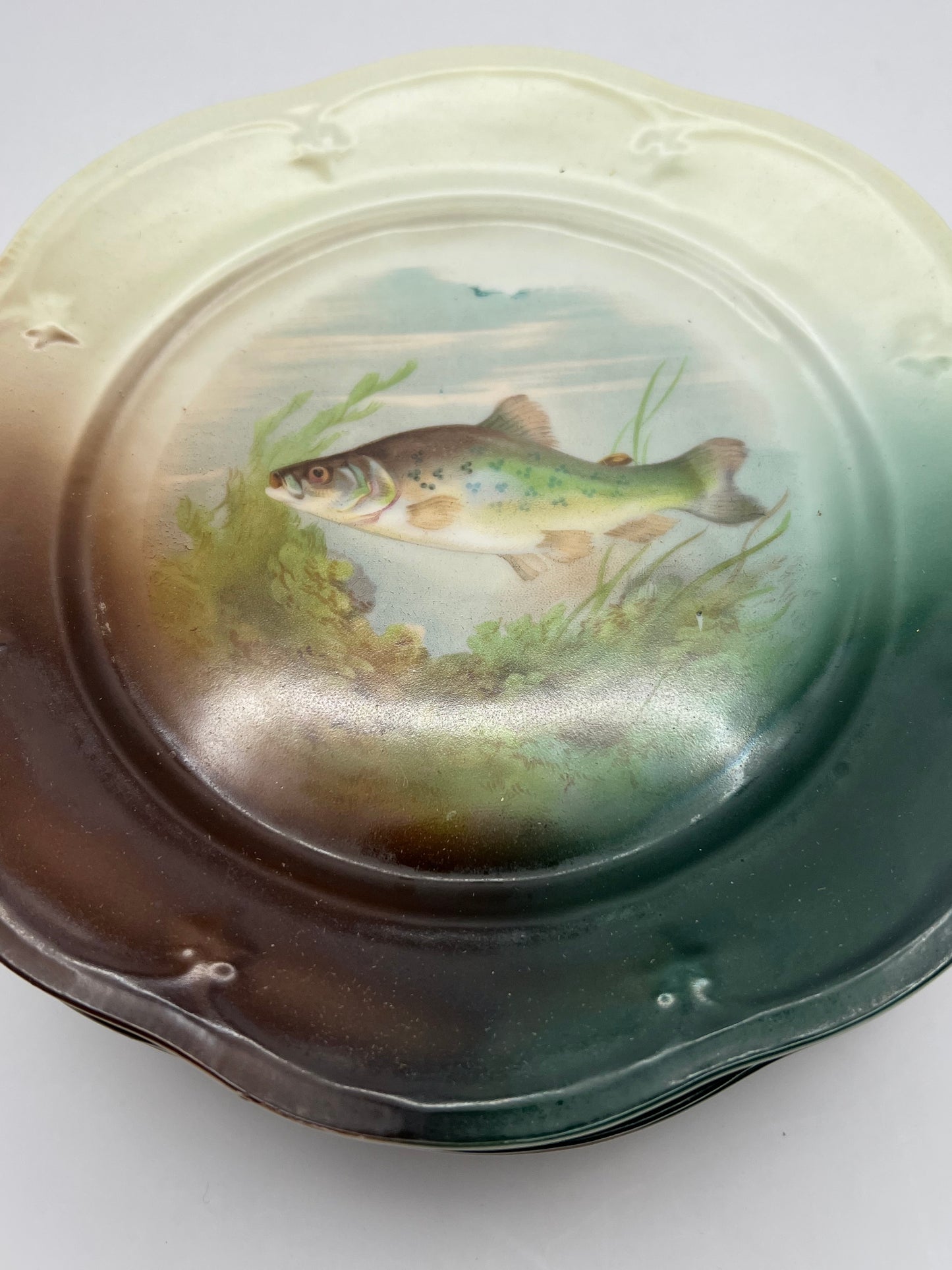 Mignon Z. S. & C. Co. of Bavaria Fish Plate Set