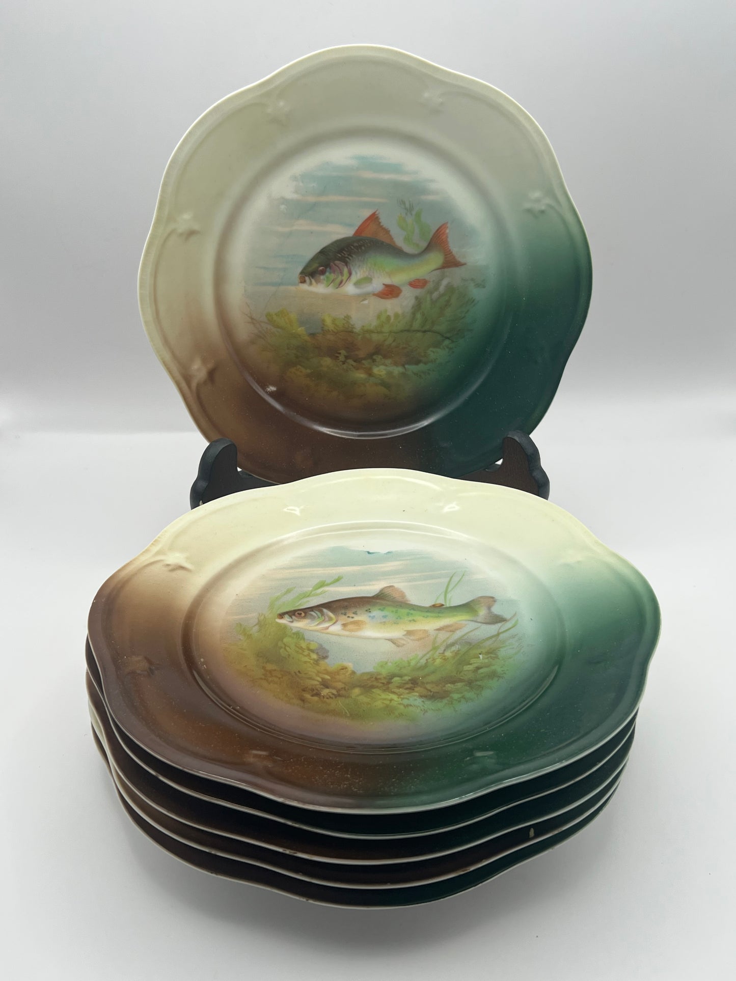 Mignon Z. S. & C. Co. of Bavaria Fish Plate Set